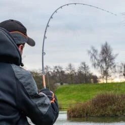 Guru N-Gauge Feeder Rod 9ft 2 Piece -Vissen Winkel 136094917533Guru N Gauge Feeder Rod 9ft